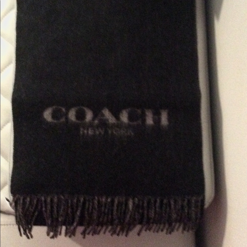 Coach Cashmere Blend Scarf in Black and Grey *NEW* - Picture 2 of 4